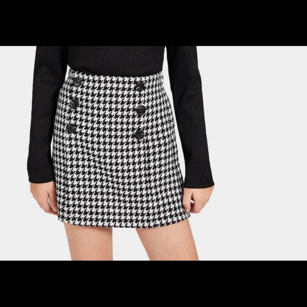 Houndstooth Print Skirt Black and White